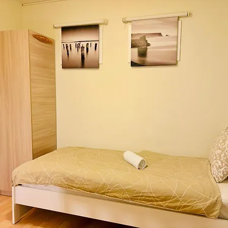 Quiet Private Easy Metro & Airport Access