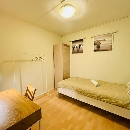 Quiet Private Easy Metro & Airport Access