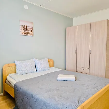 Quiet Private Easy Metro & Airport Access