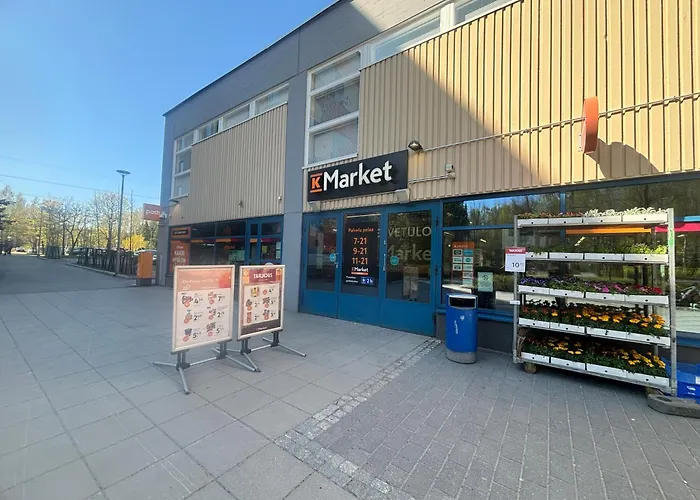 Гостевой дом Quiet Private Easy Metro & Airport Access Вантаа