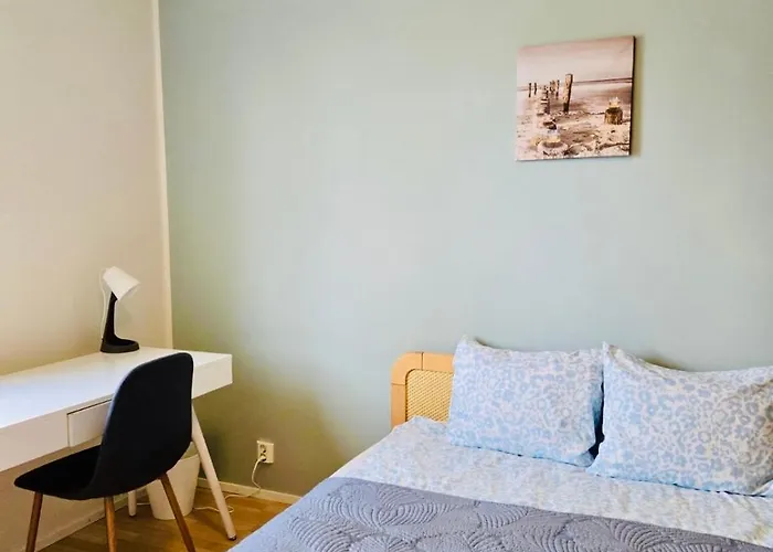 Quiet Private Easy Metro & Airport Access